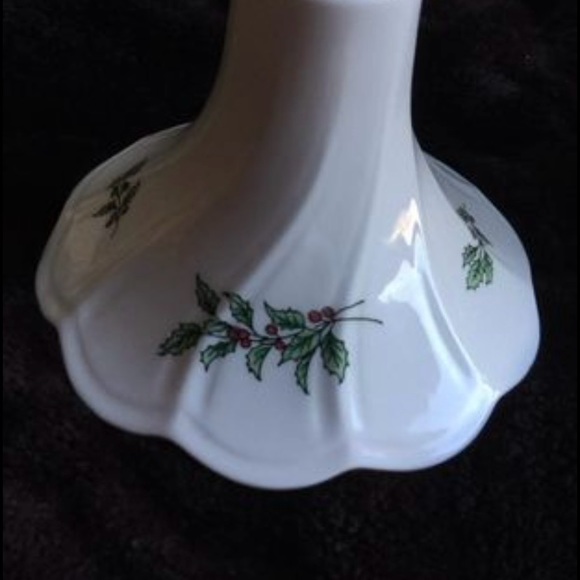 Nikko Happy Holidays Christmas Candle Stick Holders Set of 2 Japan Holly Berries - Picture 3 of 12